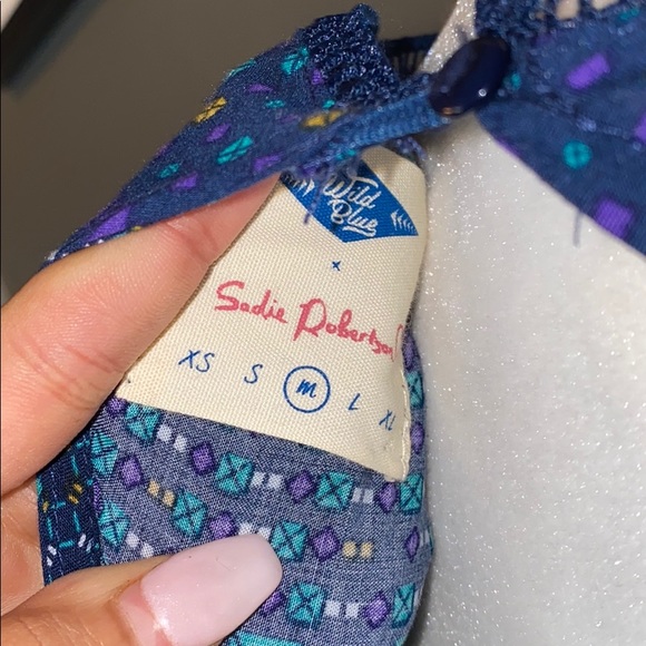 NEED GONE Wild blue x Sadie Robertson DRESS - Picture 6 of 6